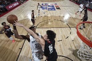 盛哲：鹈鹕两内线都是NBA轮换级别对手 这场对杨瀚森锻炼价值挺大